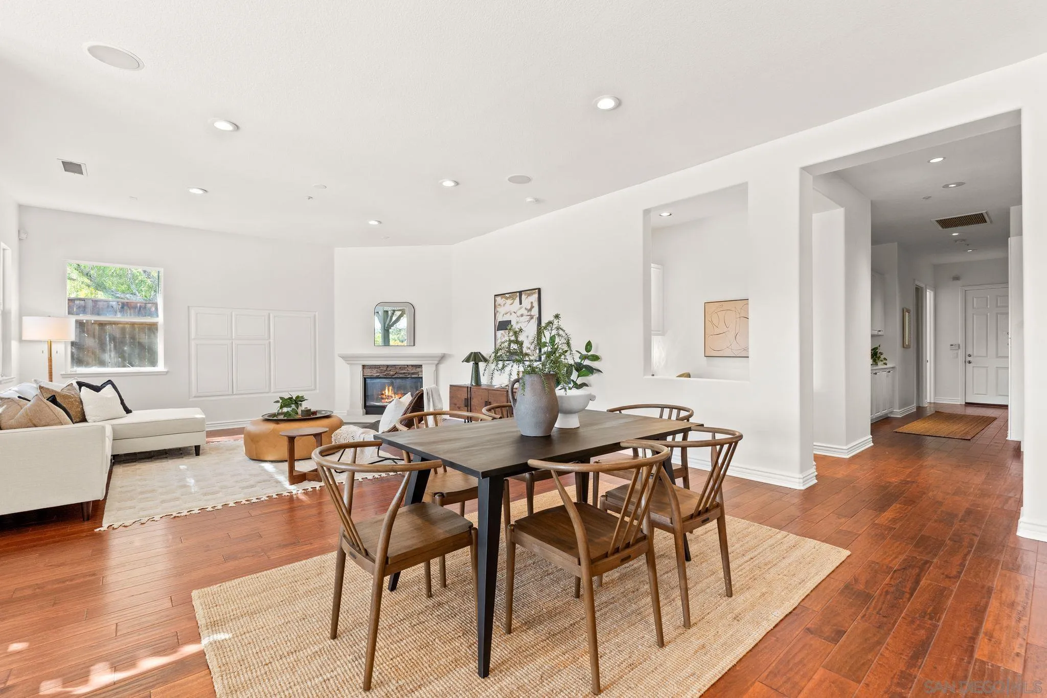 https://cdn.realtyfeed.com/cdn/127/260006575/d6eb9d757df3105d49c4b3860b050b66.webp