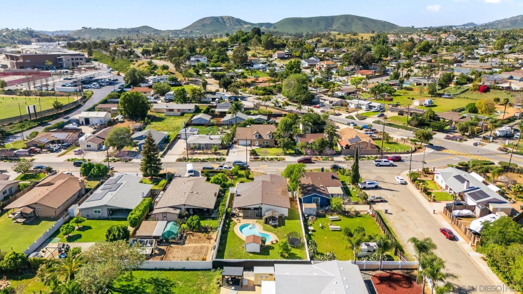 https://cdn.realtyfeed.com/cdn/127/260006576/04496fb05c35d132137bbb5f9835ce96.webp