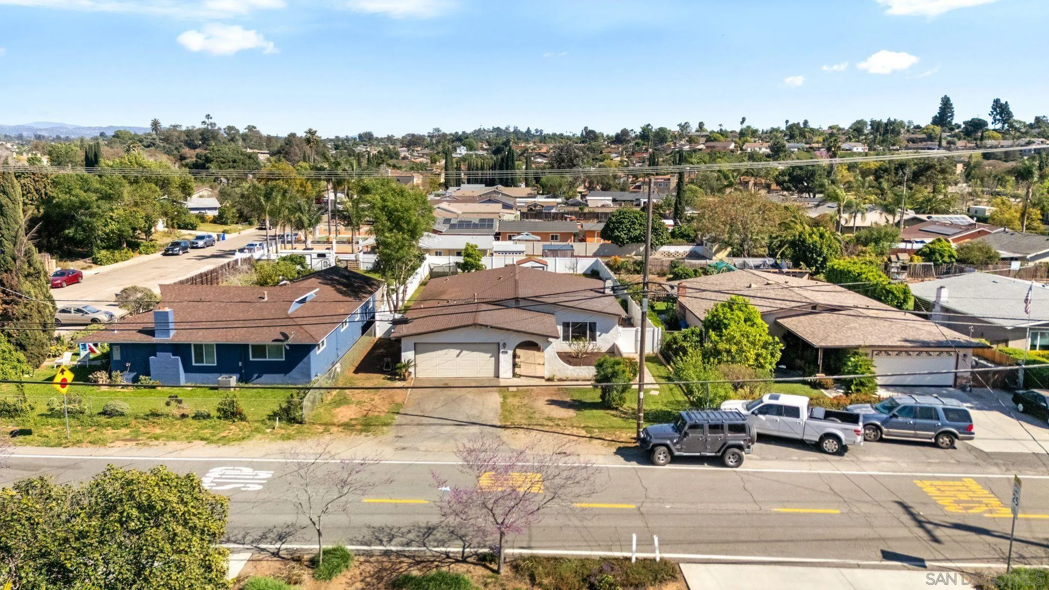 https://cdn.realtyfeed.com/cdn/127/260006576/b349d480aa57f6b1c439c3f776e0d726.webp