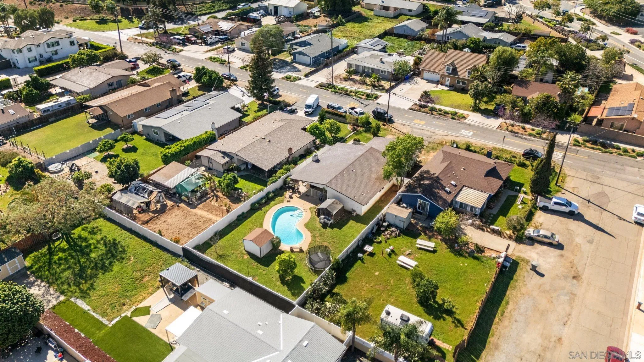 https://cdn.realtyfeed.com/cdn/127/260006576/bfc896a2d628215100e6c964316a7328.webp