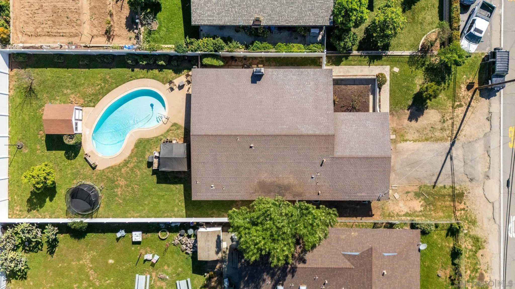 https://cdn.realtyfeed.com/cdn/127/260006576/e623ad750e1ae325606deed8f401ef01.webp