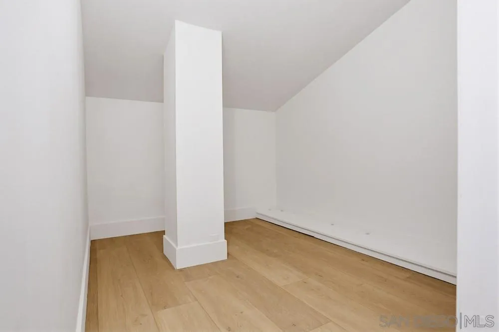 Photo #32: 260006582 Listing: Photo #32