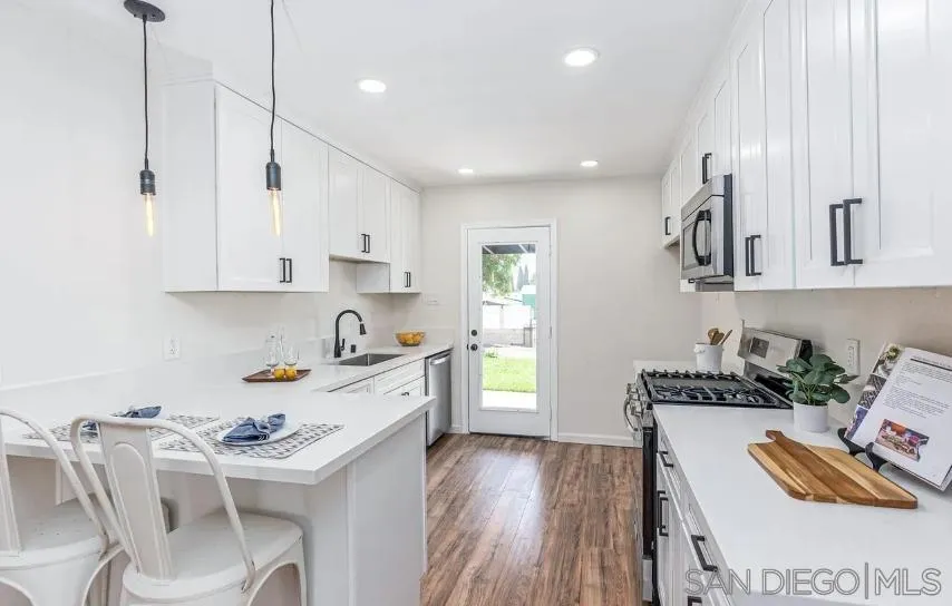 https://cdn.realtyfeed.com/cdn/127/260006588/109a2a807f6845c89ed17beca5d76784.webp