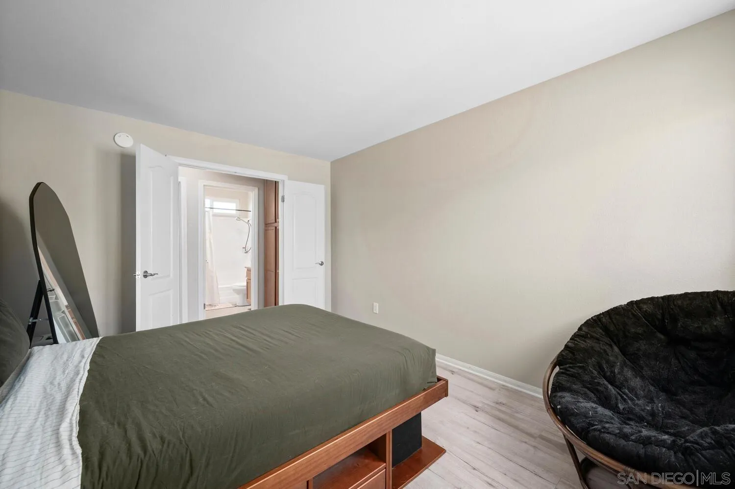 Photo #12: 260006593 Listing: Photo #12