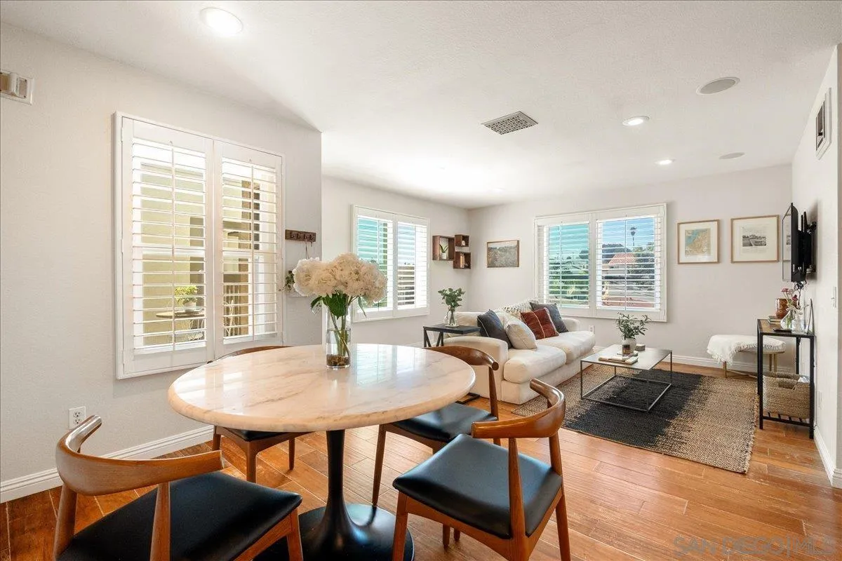 Photo #1: 260006602 Listing: Photo #1