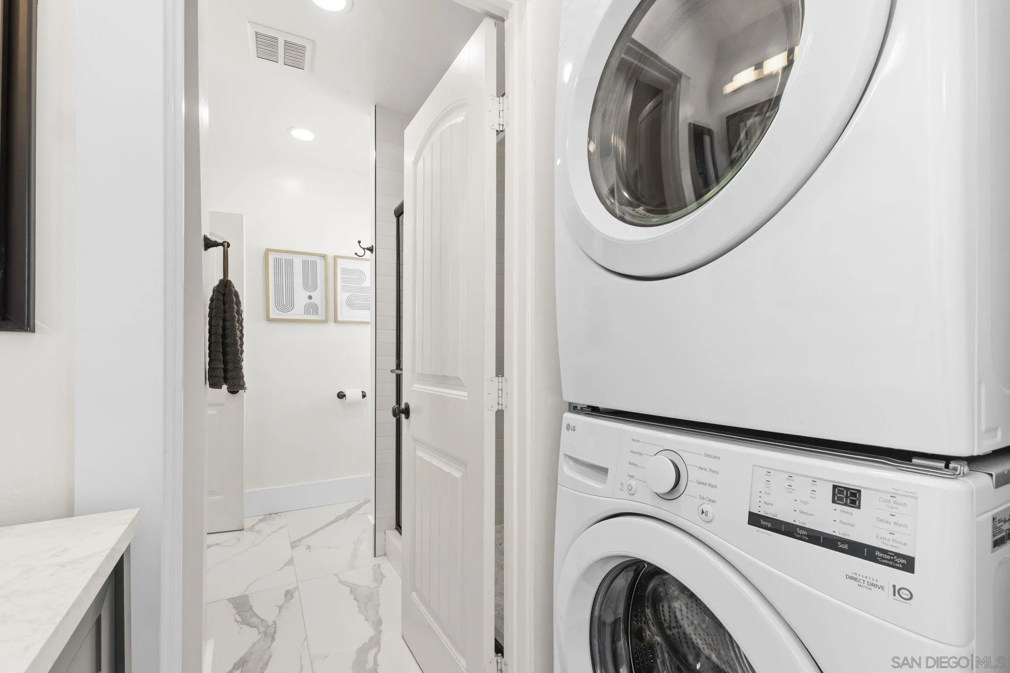 https://cdn.realtyfeed.com/cdn/127/260006604/cfee40159c1c20c2eb612e5426d020e1.webp