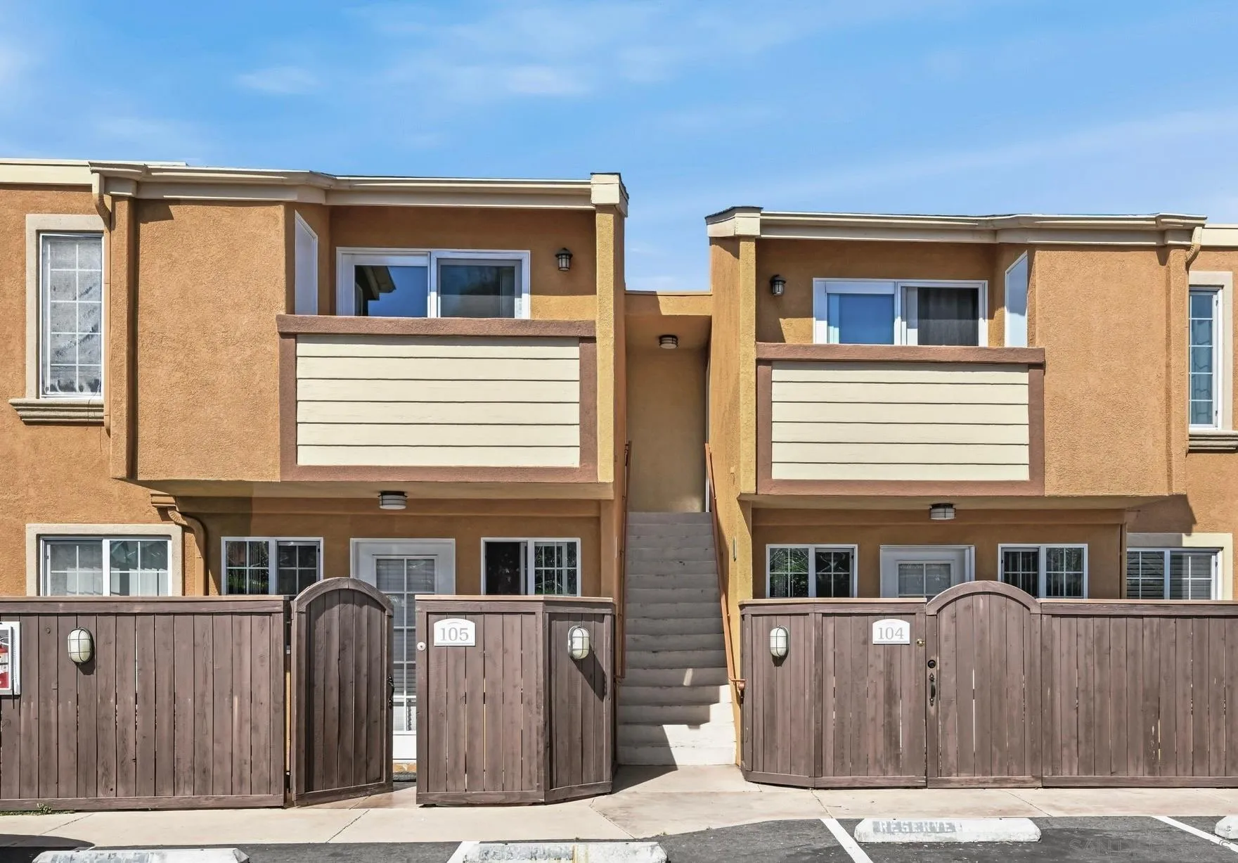 Photo #1: 260006605 Listing: Photo #1