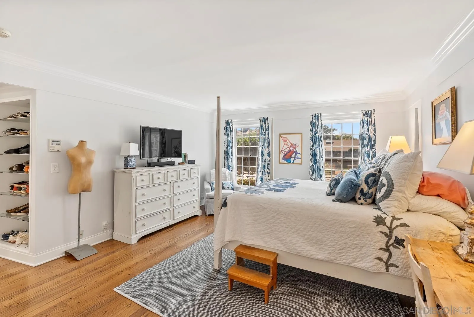 https://cdn.realtyfeed.com/cdn/127/260006606/d39f661e1557bce67c227fe0c84caa28.webp
