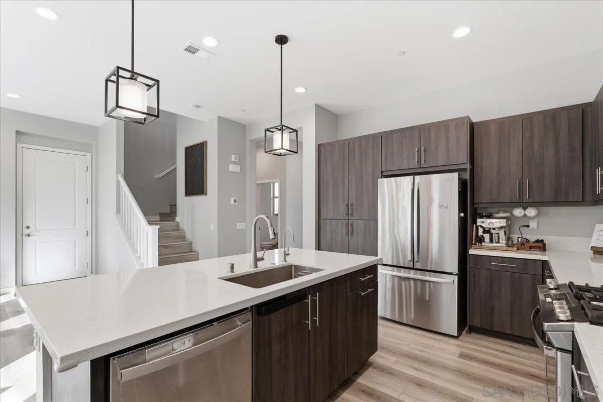 Photo #13: 260006608 Listing: Photo #13