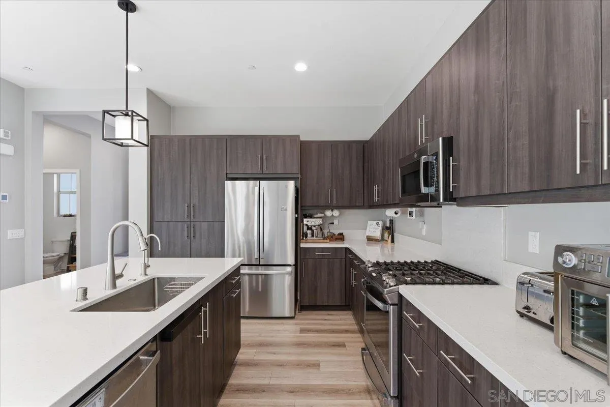 Photo #12: 260006608 Listing: Photo #12