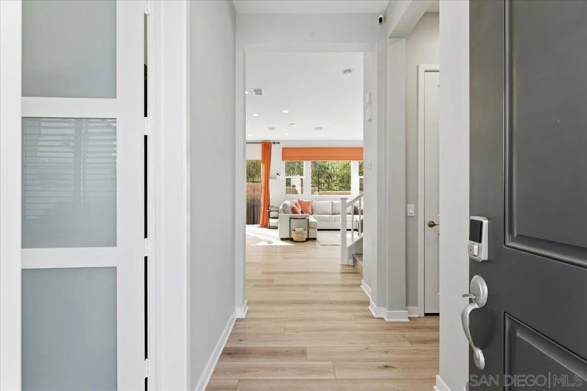 Photo #5: 260006608 Listing: Photo #5