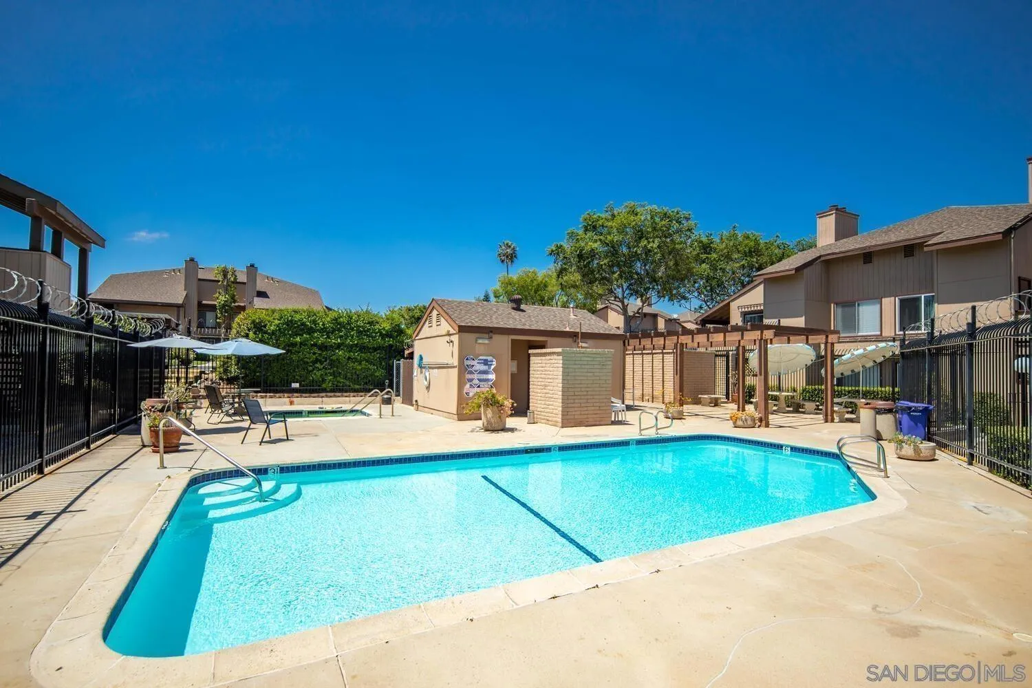 Photo #5: 260006611 Listing: Photo #5