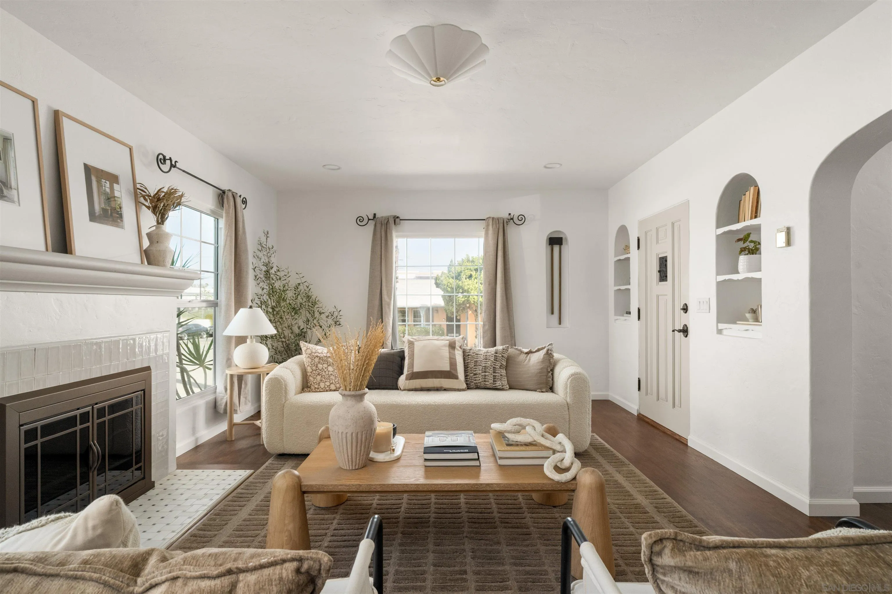 https://cdn.realtyfeed.com/cdn/127/260006613/3dffeeb5644c2bb76b1d1008c37b63cf.webp