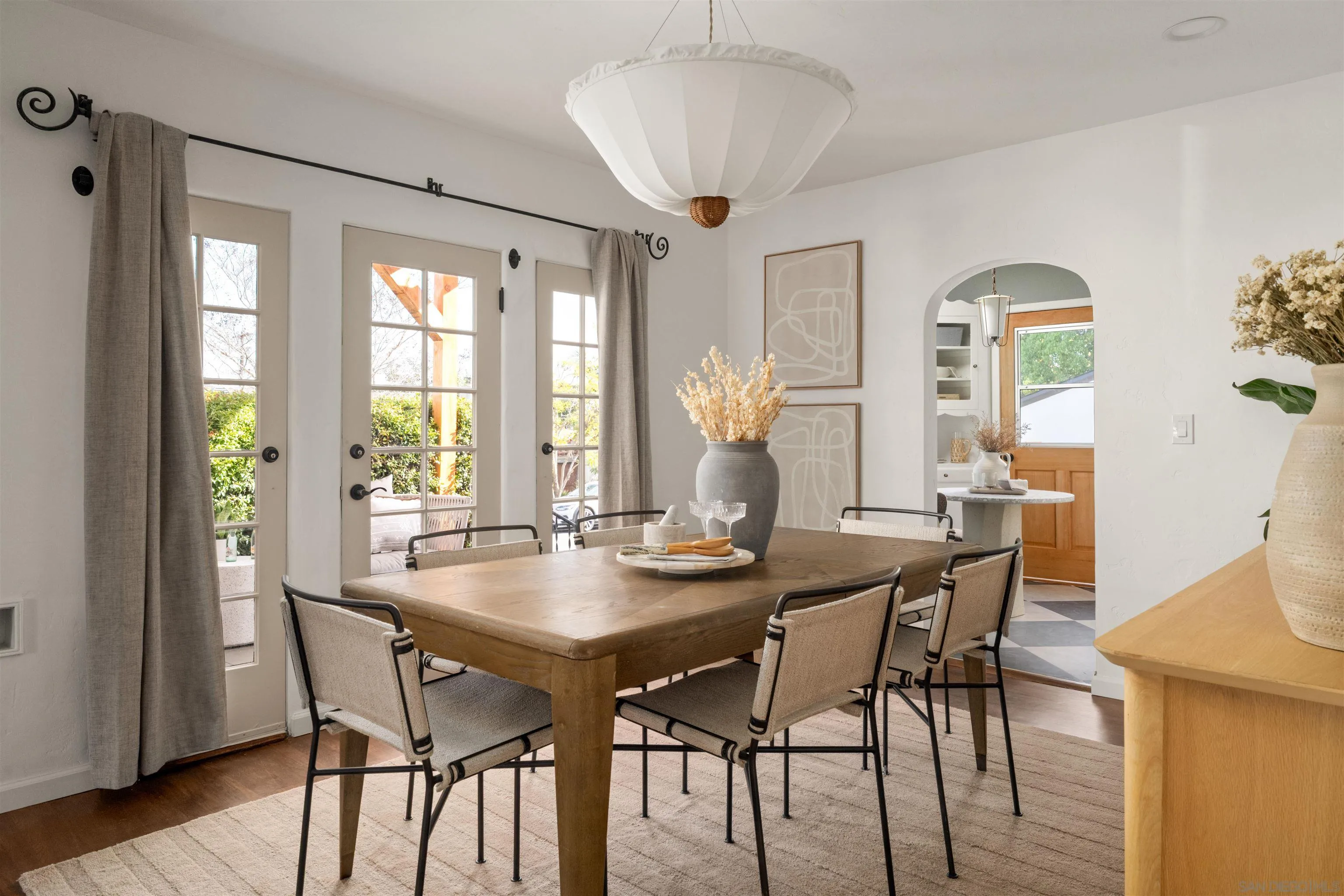 https://cdn.realtyfeed.com/cdn/127/260006613/91a2b3f7720af773b0274f1b6f27b8ad.webp