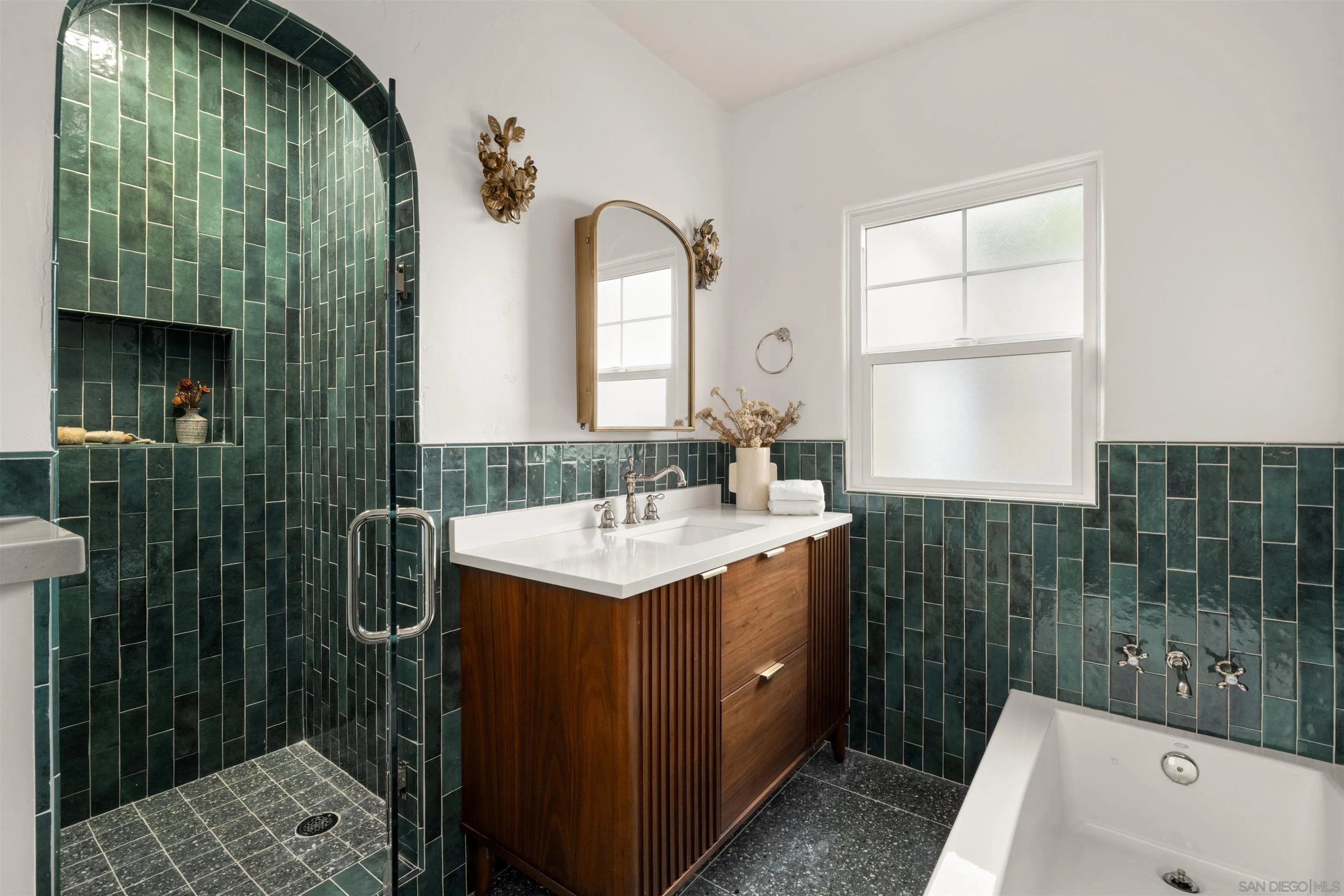 https://cdn.realtyfeed.com/cdn/127/260006613/b23b84c8b6fbc2ce39634df6e96dc26d.webp