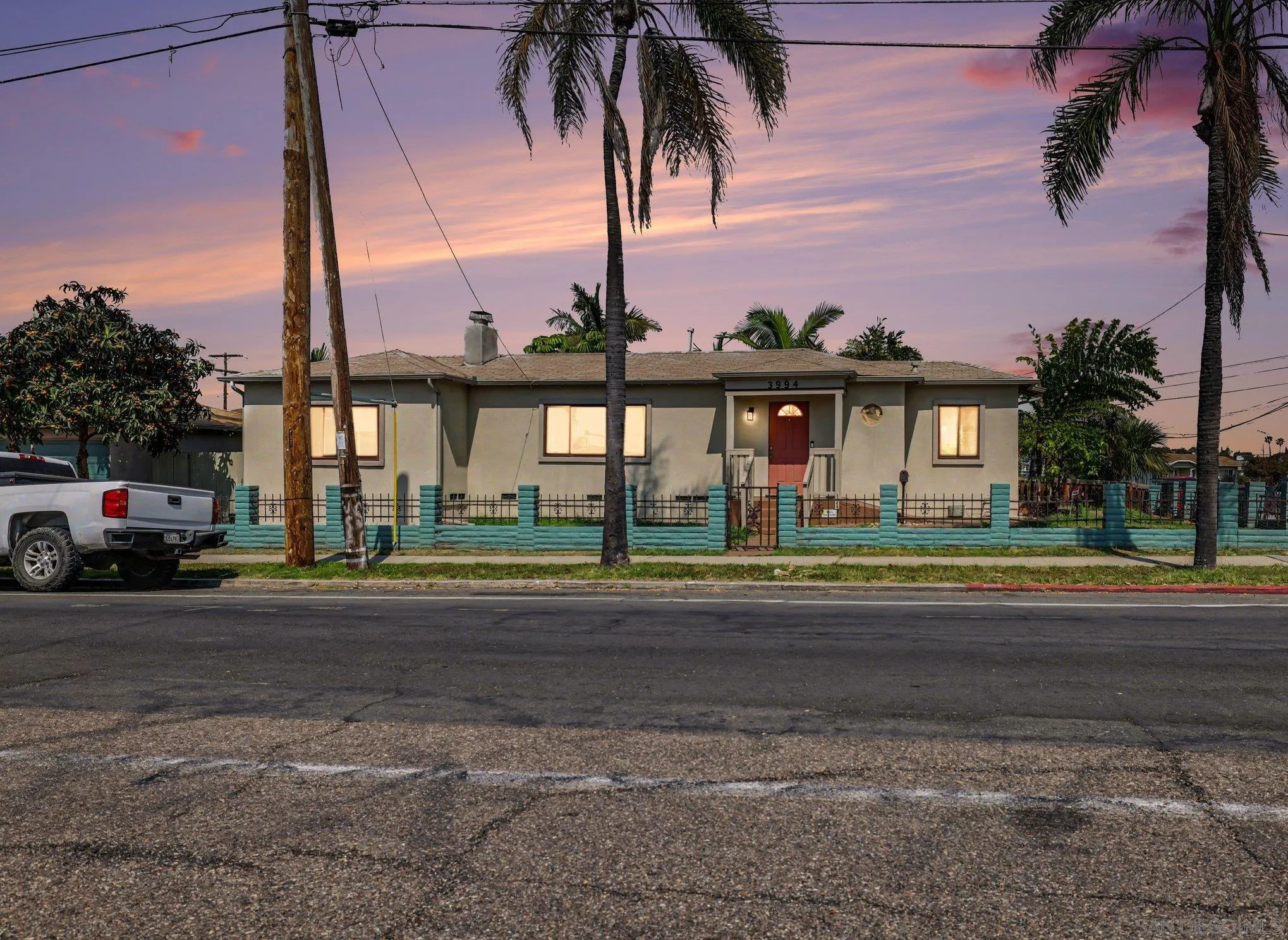 https://cdn.realtyfeed.com/cdn/127/260006618/4b8ce7650cbd337266d06fcd68ac1754.webp