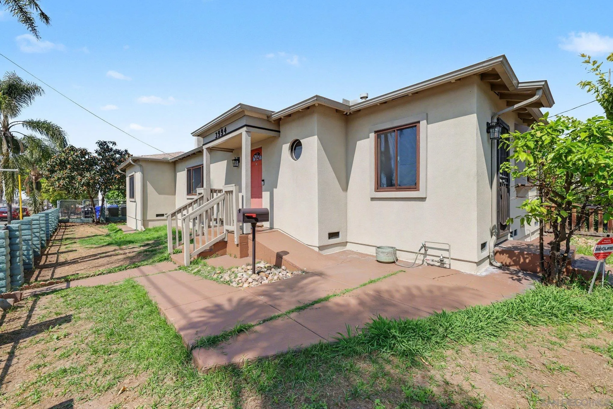 https://cdn.realtyfeed.com/cdn/127/260006618/67bb8e3fe4d1f589830705b9c5f0643e.webp
