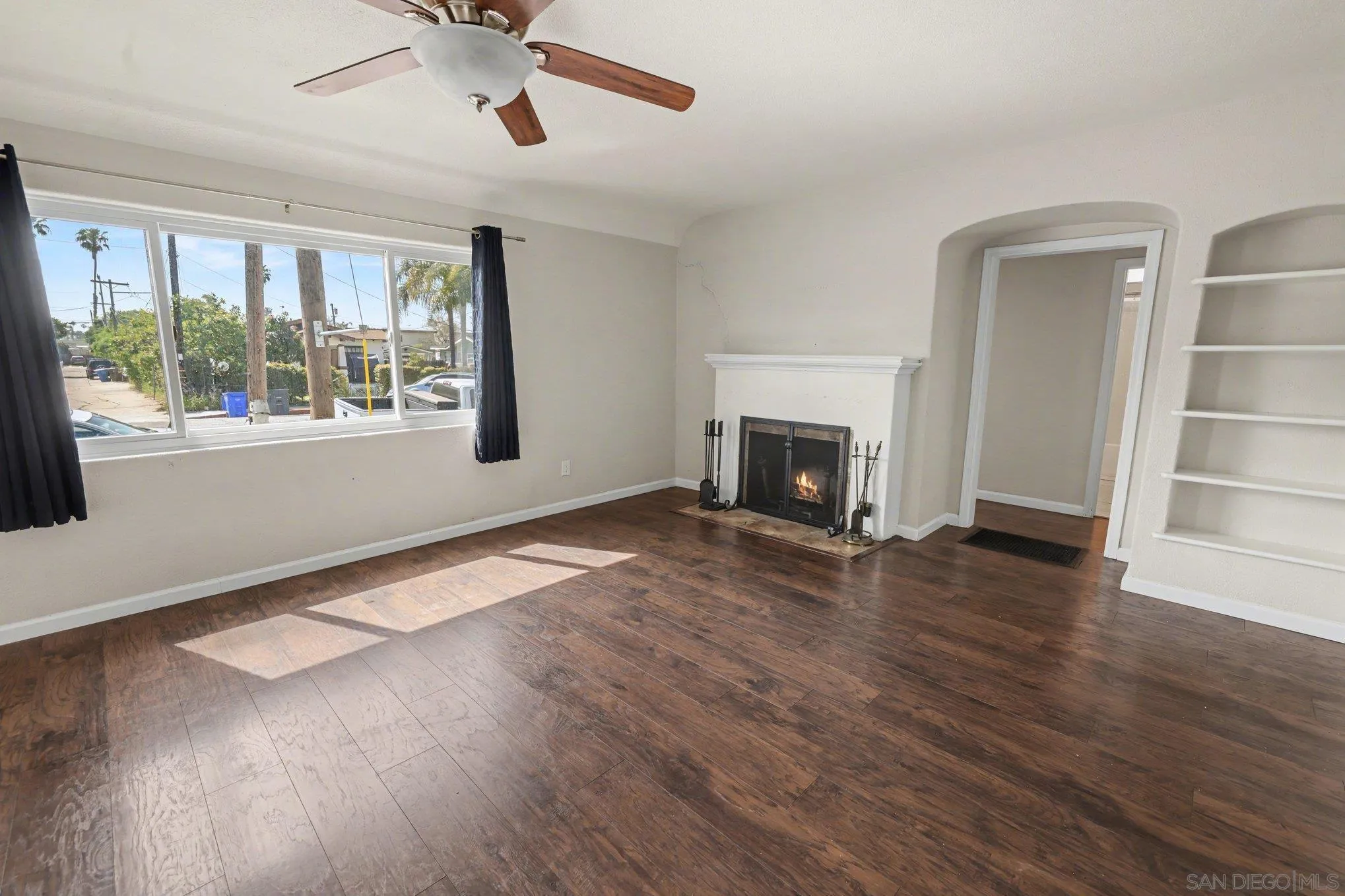 https://cdn.realtyfeed.com/cdn/127/260006618/ea9ea34f09f560cae83c0a420931050c.webp