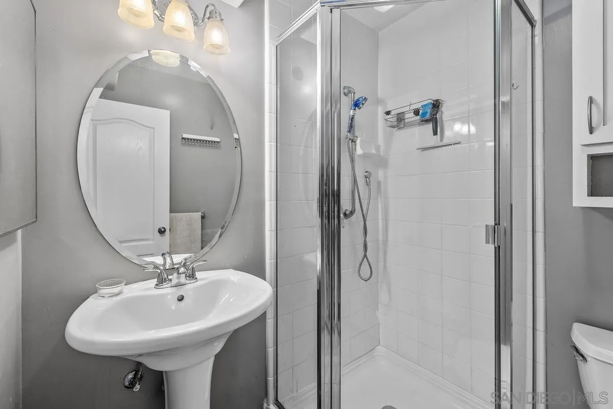https://cdn.realtyfeed.com/cdn/127/260006619/ef2d4ebffc2203804720134942884808.webp