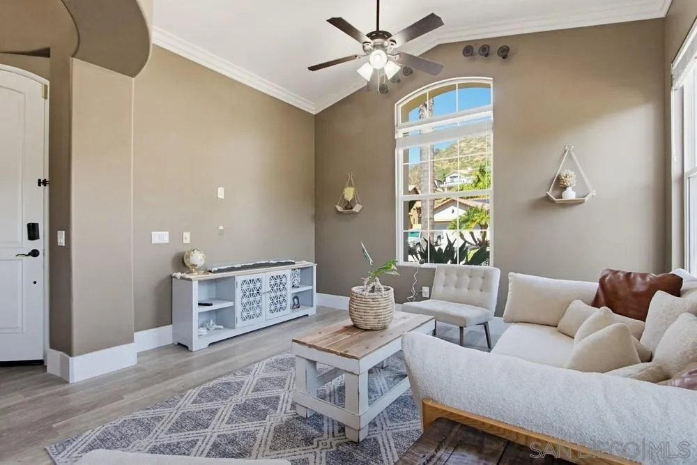 https://cdn.realtyfeed.com/cdn/127/260006623/1224c43974f992cd22769252620ad7f0.webp