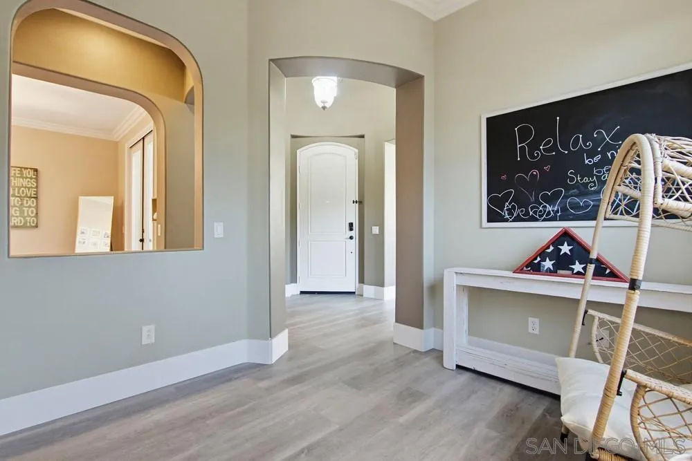 https://cdn.realtyfeed.com/cdn/127/260006623/3a5a6255f46461152f33cc240c8e3ba2.webp