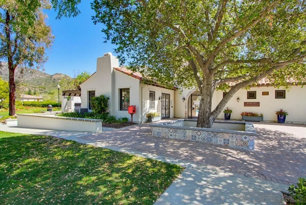 https://cdn.realtyfeed.com/cdn/127/260006623/6b22a02af122872b79f58f63a194dcbb.webp