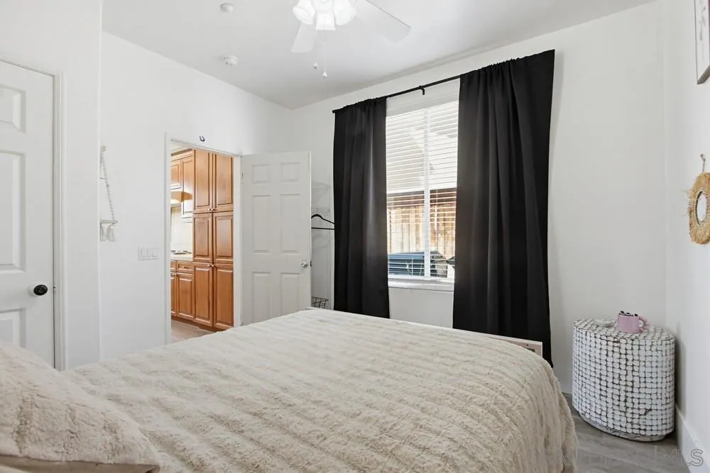 https://cdn.realtyfeed.com/cdn/127/260006623/773bc87a13ac80f8785e884d011e03e6.webp