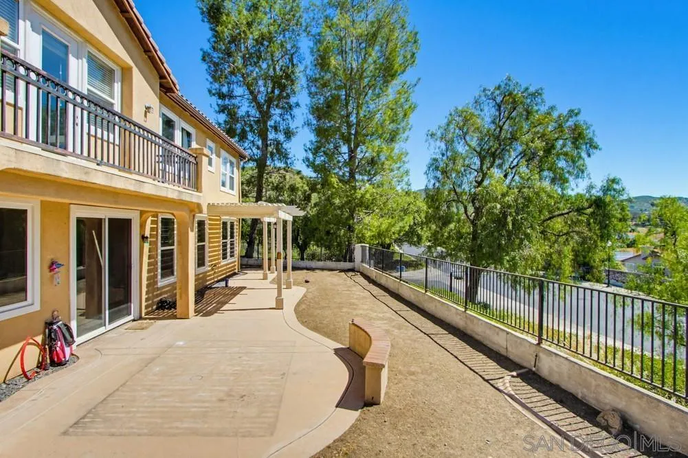 https://cdn.realtyfeed.com/cdn/127/260006623/9474be58de04e1ebe072a7c68217c4d1.webp