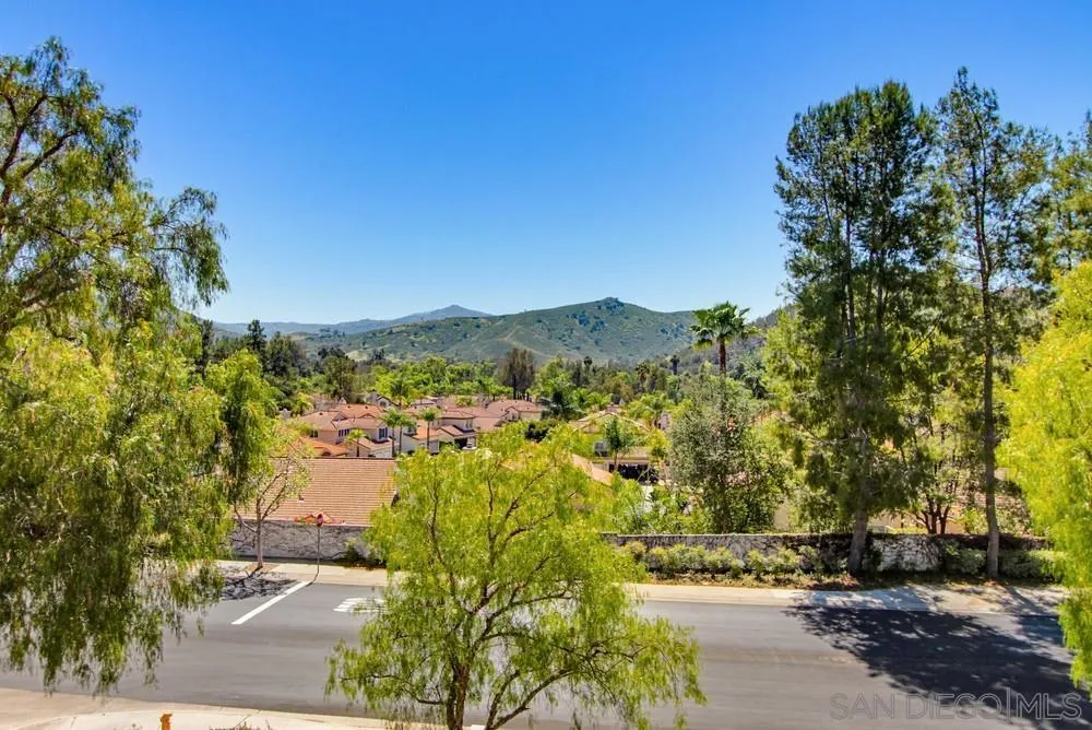 https://cdn.realtyfeed.com/cdn/127/260006623/b9f9861efc4ca84762371d3c0cb95ddc.webp