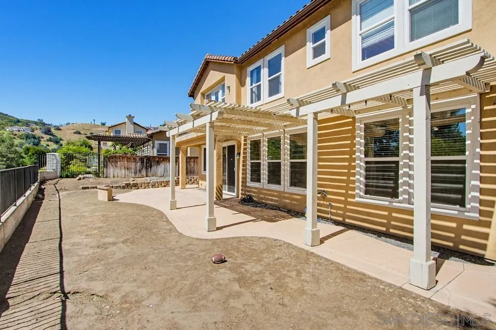 https://cdn.realtyfeed.com/cdn/127/260006623/c9a0959179091a949d9c1d73b38a20a7.webp
