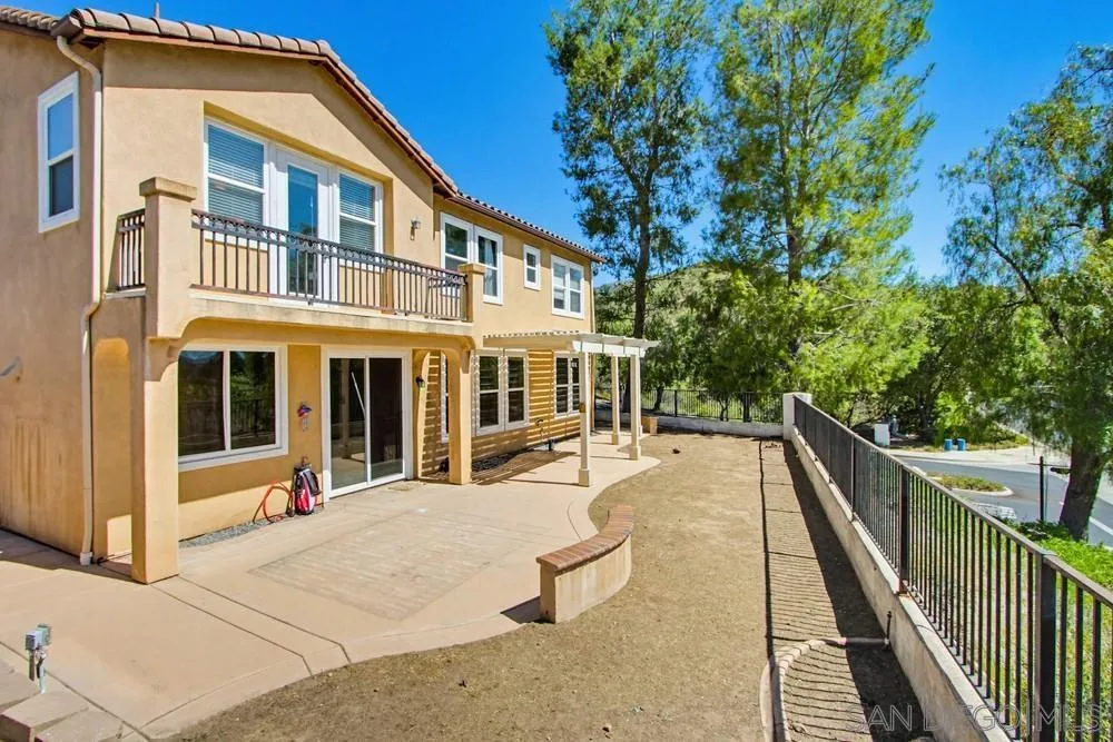https://cdn.realtyfeed.com/cdn/127/260006623/d756c732dcf453d35602efe710ecd27c.webp