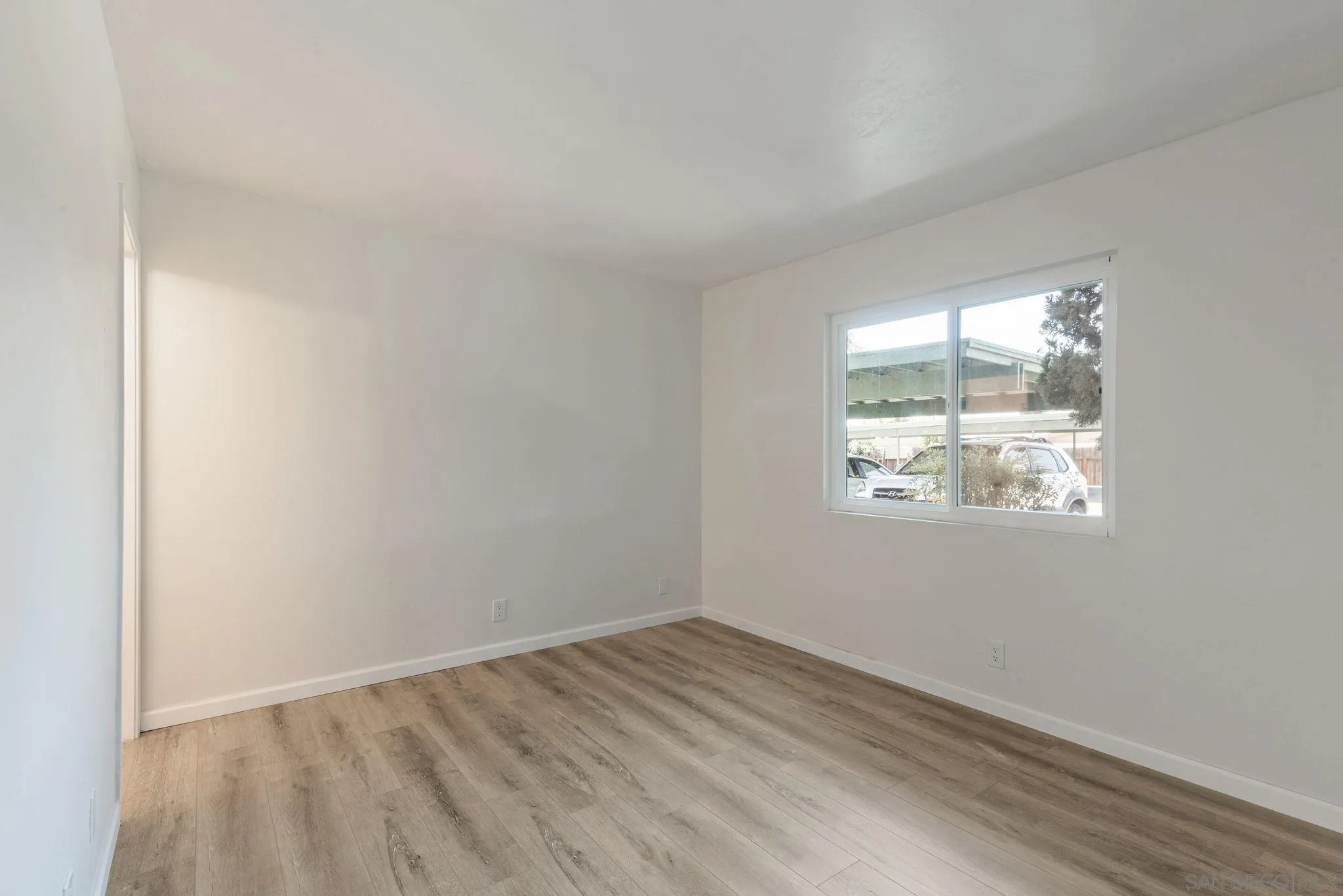 https://cdn.realtyfeed.com/cdn/127/260006625/1c61a40e4d39d191bd696cfa59123dd9.webp