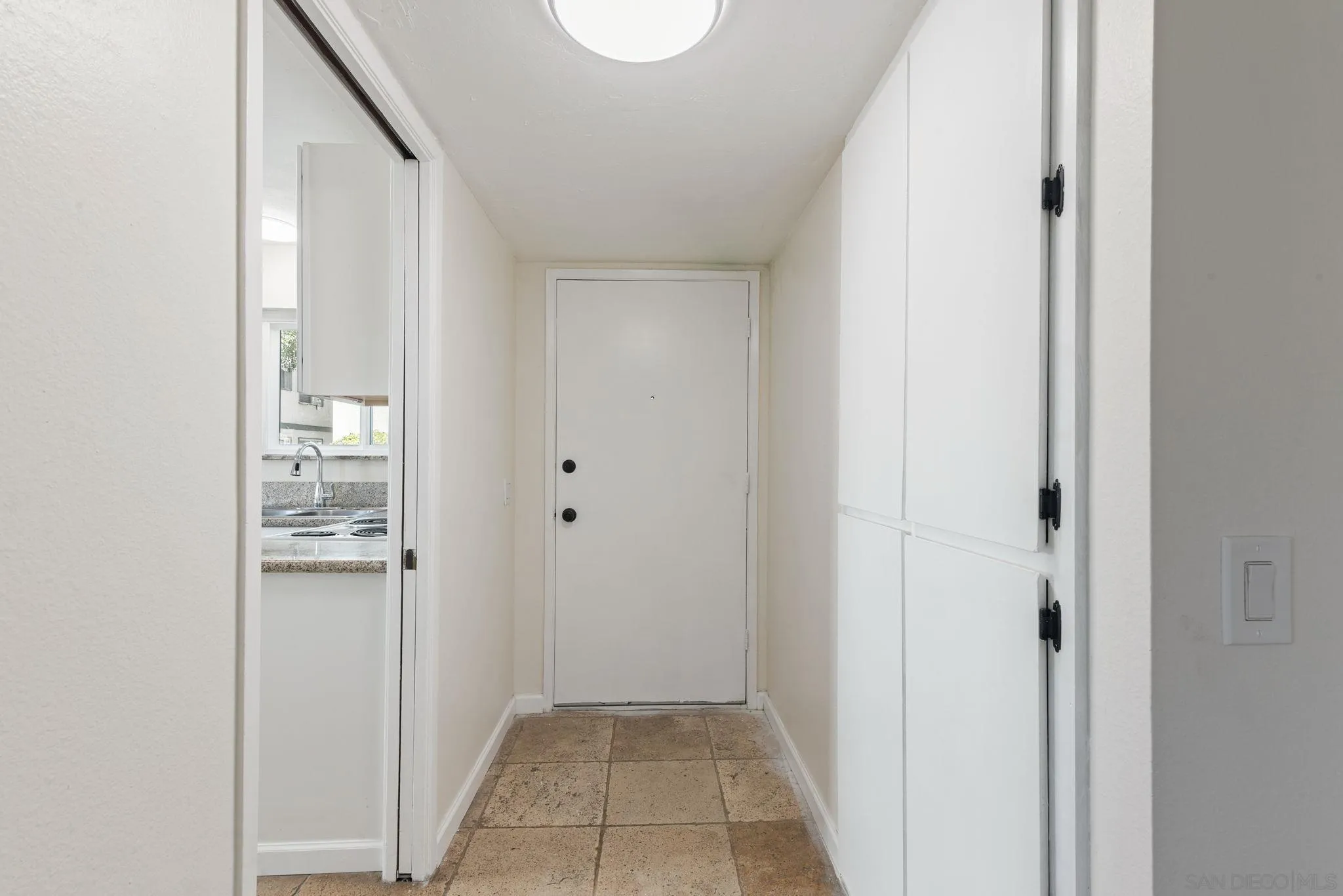 https://cdn.realtyfeed.com/cdn/127/260006625/2a4be553f1fc52c55493b4f44368d427.webp