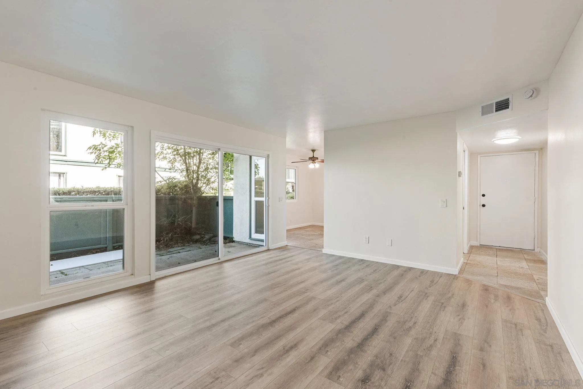 https://cdn.realtyfeed.com/cdn/127/260006625/99bb5a58be74d04360a4c22c283e86a4.webp