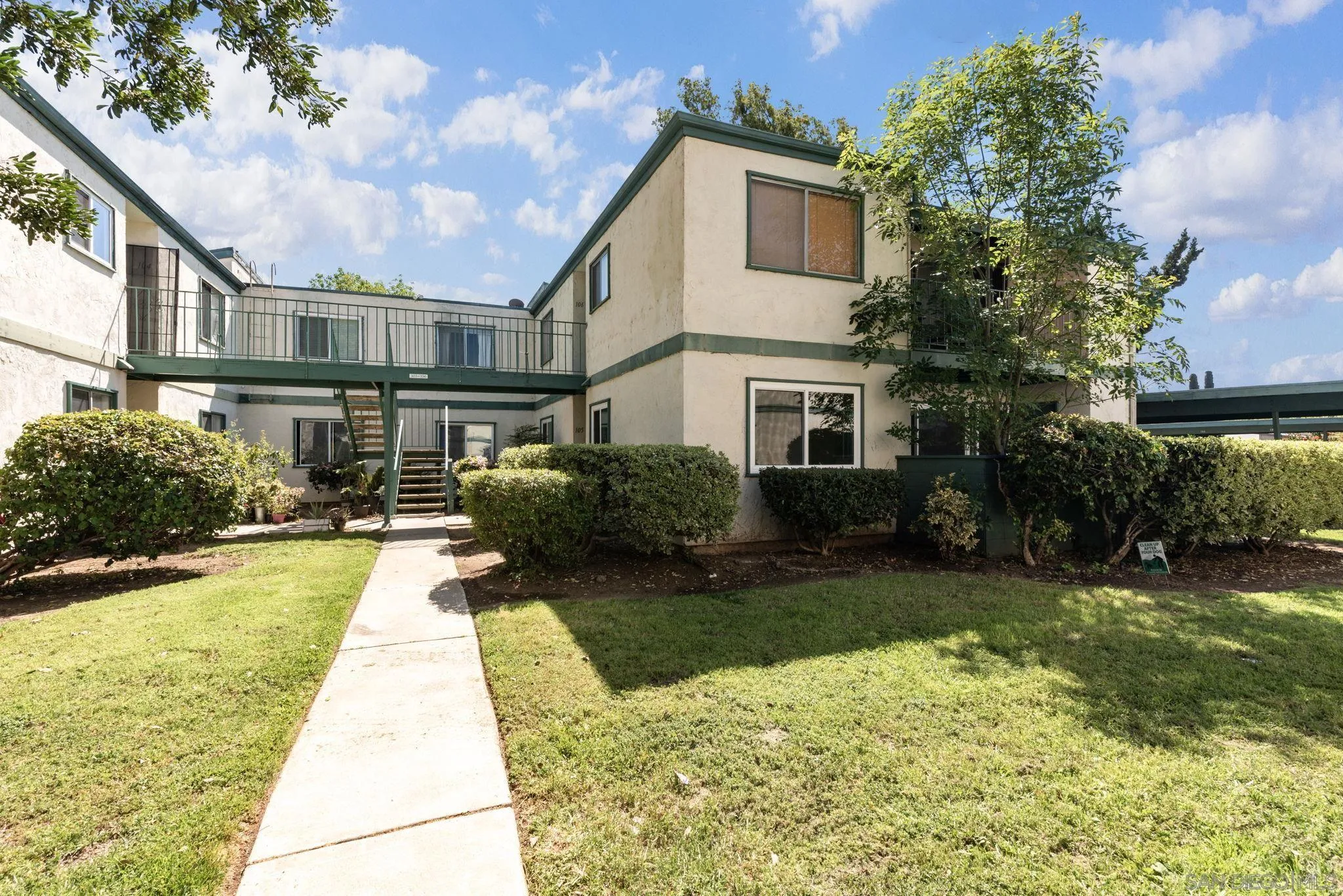 https://cdn.realtyfeed.com/cdn/127/260006625/ed9887317a637d571c7ef314333fab33.webp