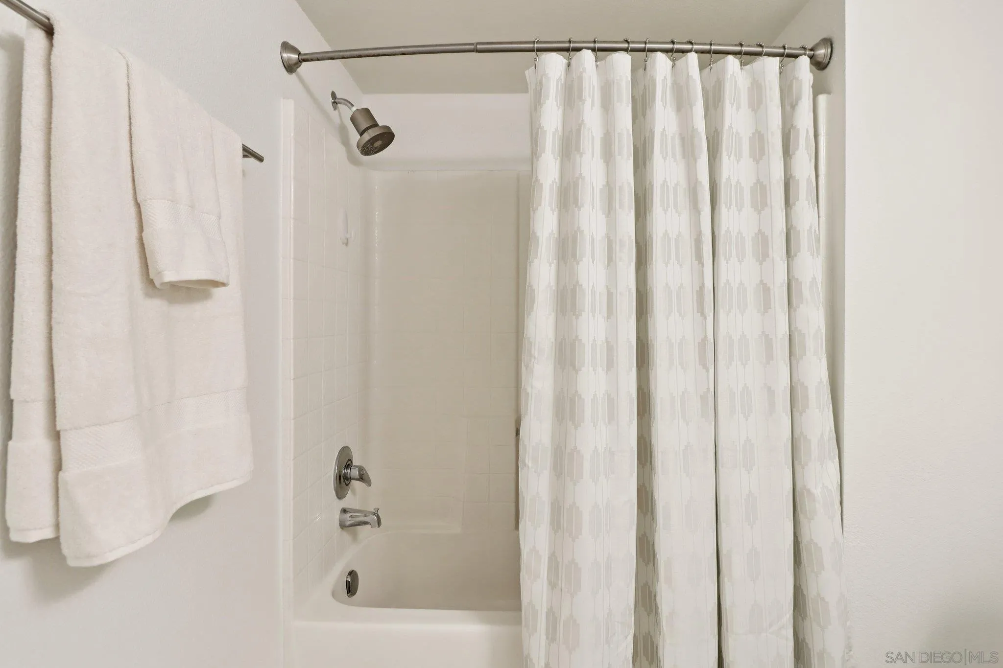 Photo #18: 260006631 Listing: Photo #18