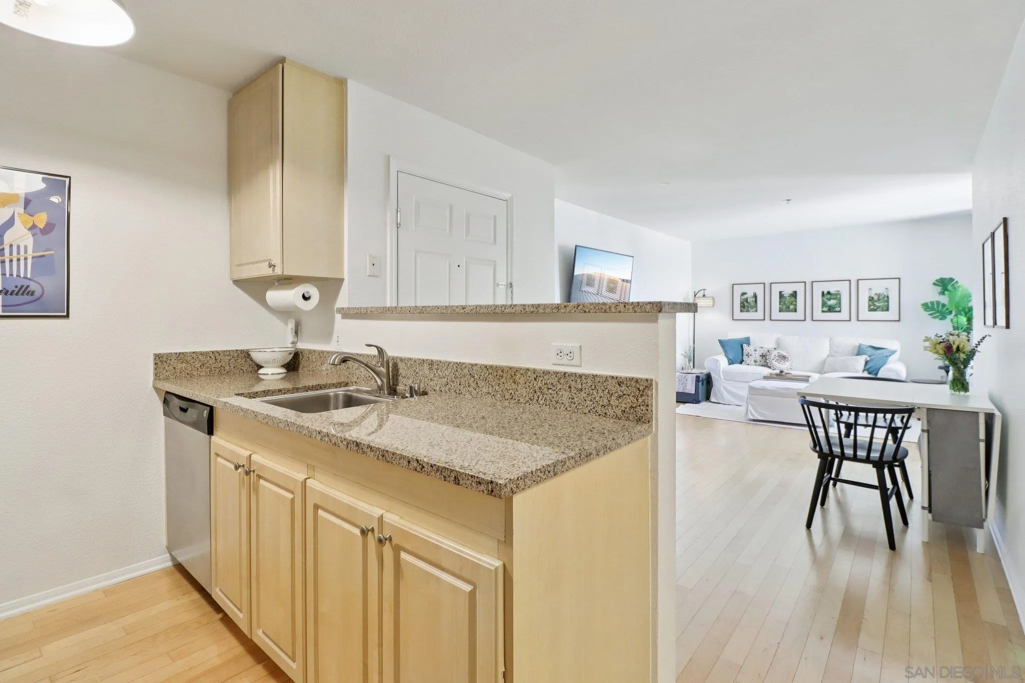 Photo #13: 260006631 Listing: Photo #13