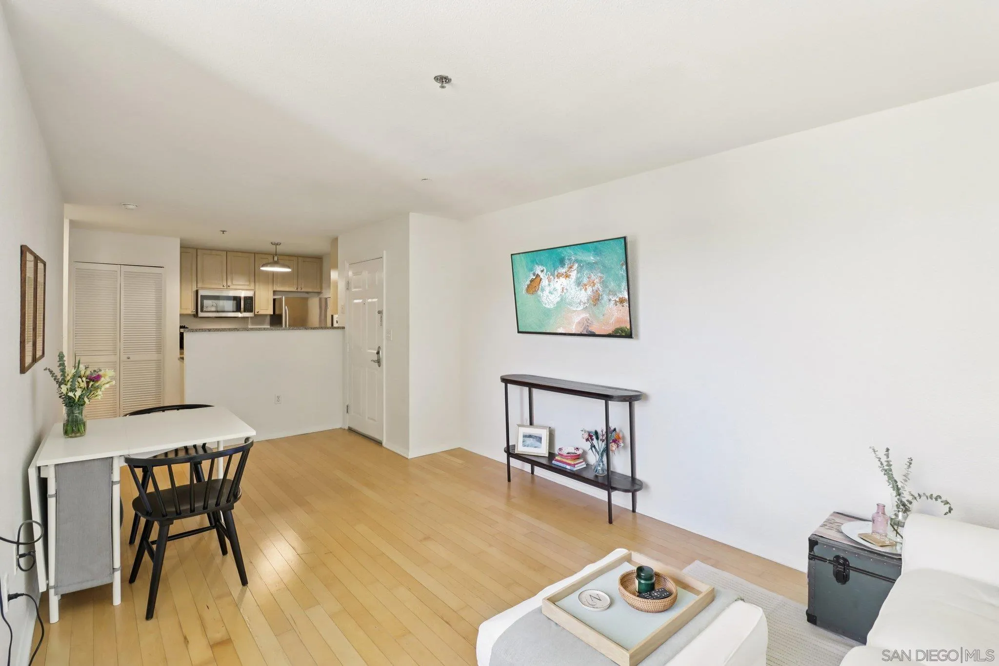 Photo #6: 260006631 Listing: Photo #6