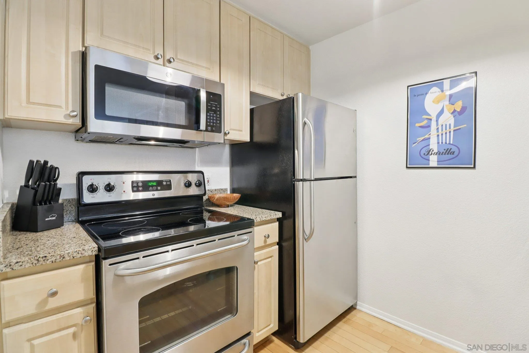 Photo #12: 260006631 Listing: Photo #12