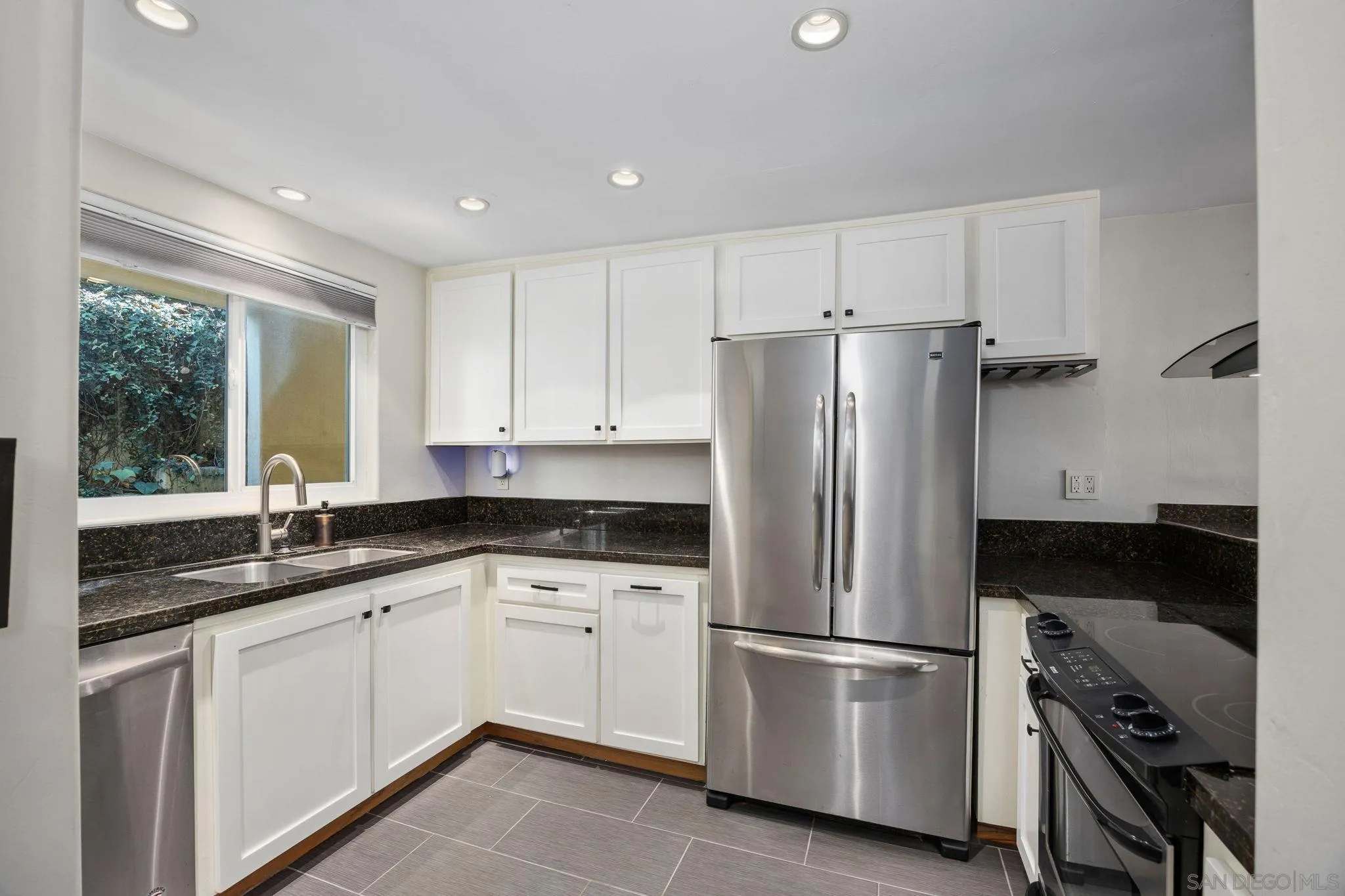 Photo #9: 260006636 Listing: Photo #9
