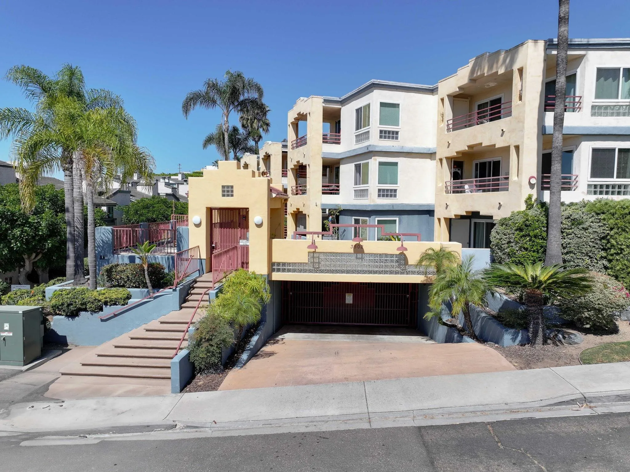 Photo #33: 260006636 Listing: Photo #33