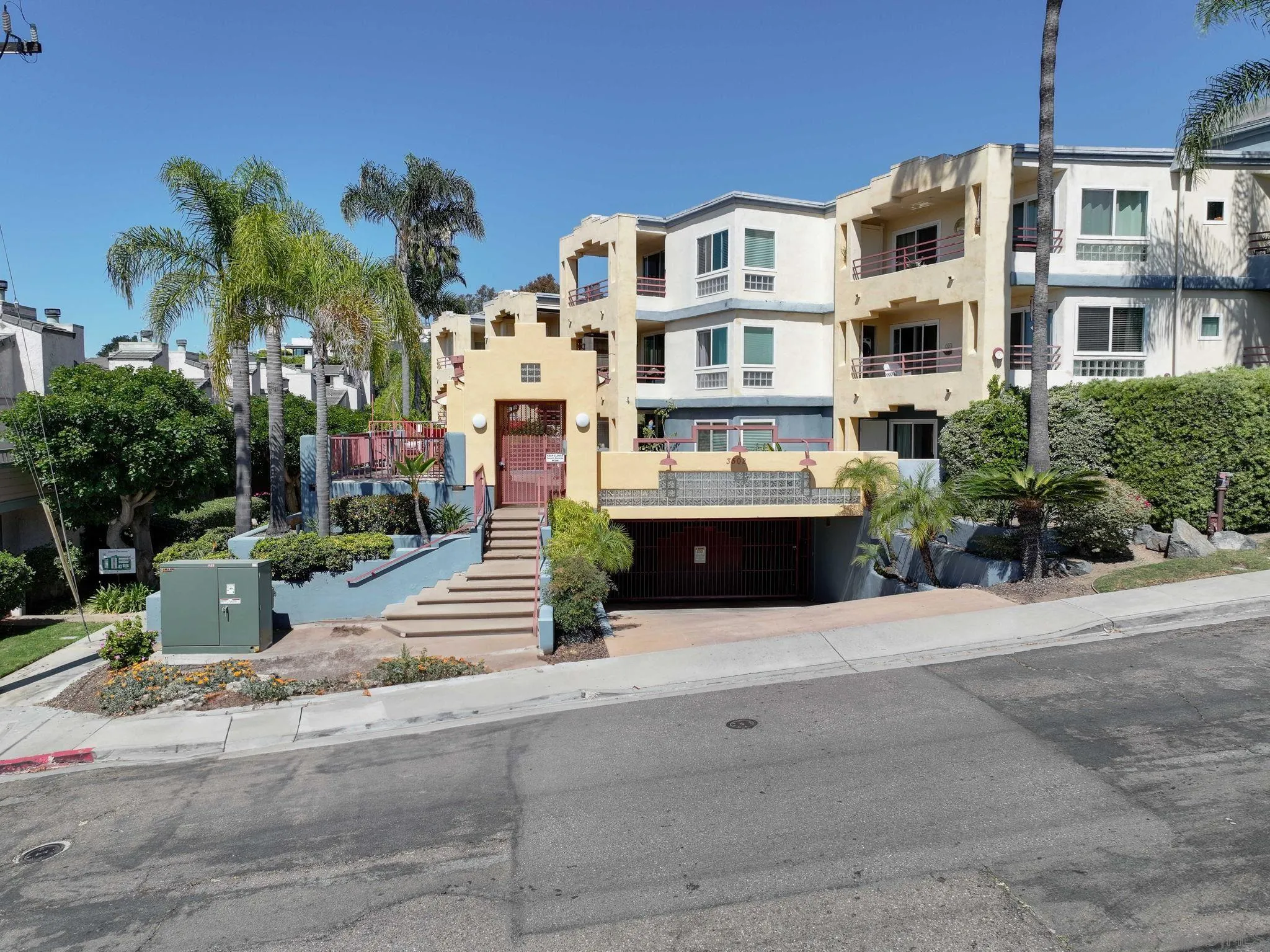 Photo #35: 260006636 Listing: Photo #35