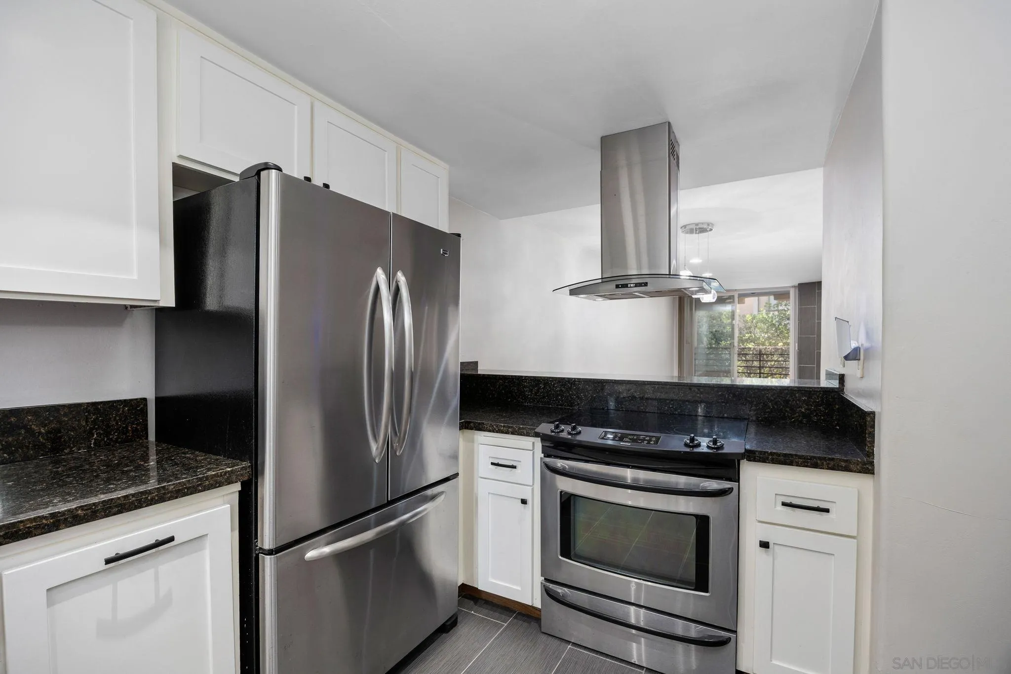 Photo #11: 260006636 Listing: Photo #11