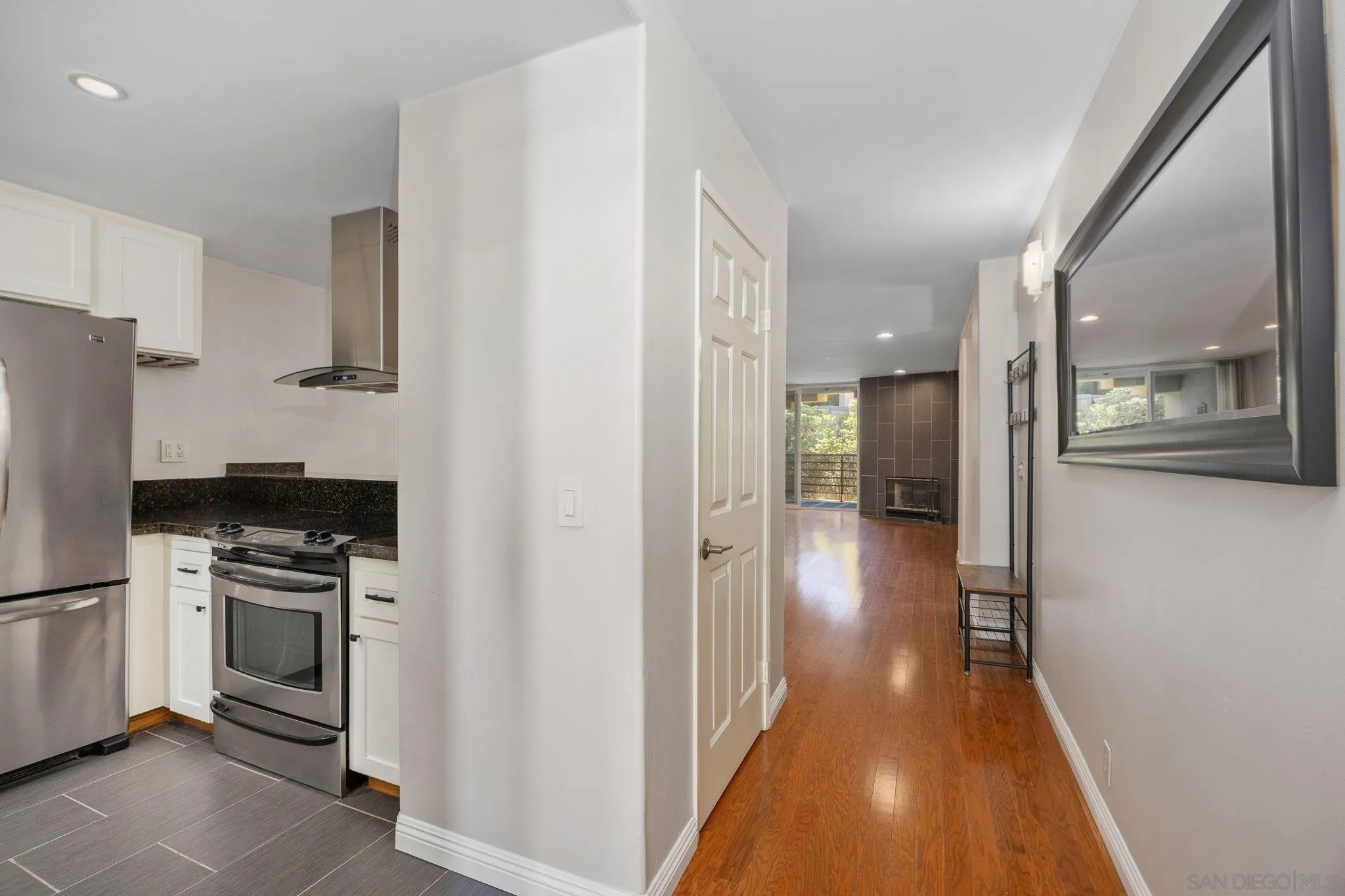 Photo #7: 260006636 Listing: Photo #7