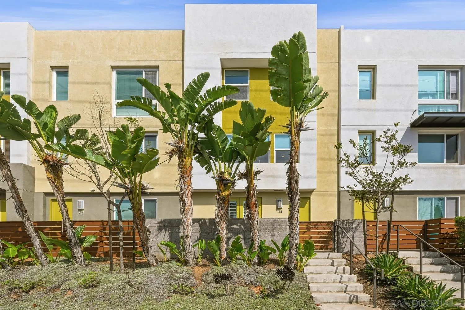 https://cdn.realtyfeed.com/cdn/127/260006640/181833377218f807a76ab06301b768ef.webp