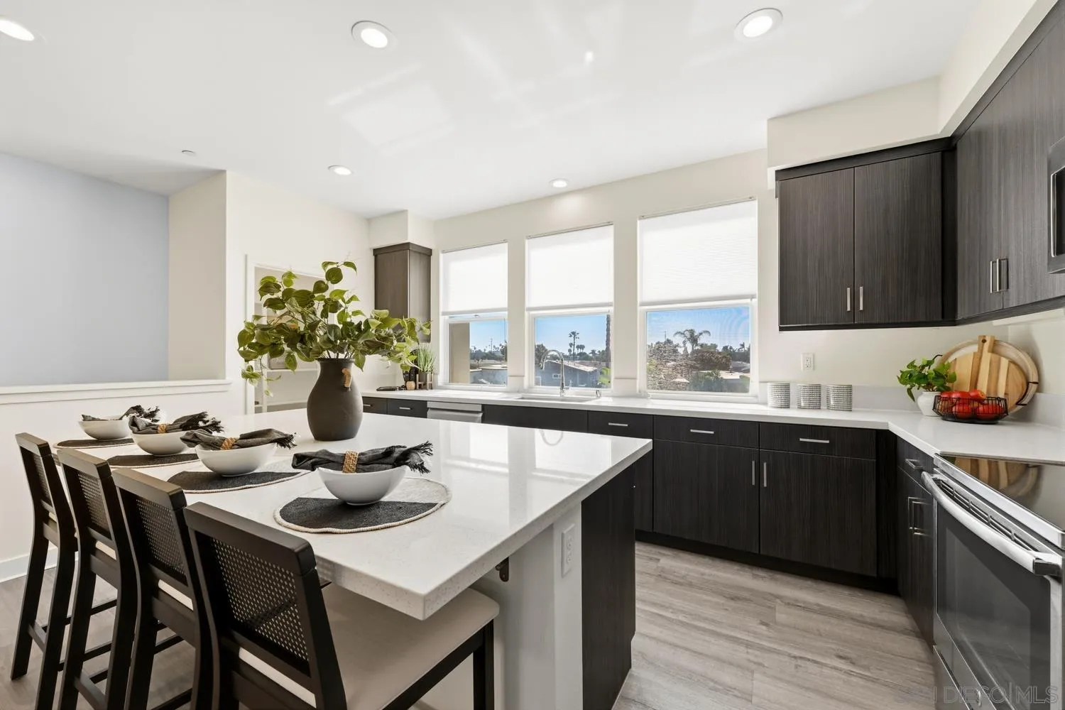 https://cdn.realtyfeed.com/cdn/127/260006640/7c76c86f51f5c1337f58d5fe434c7045.webp