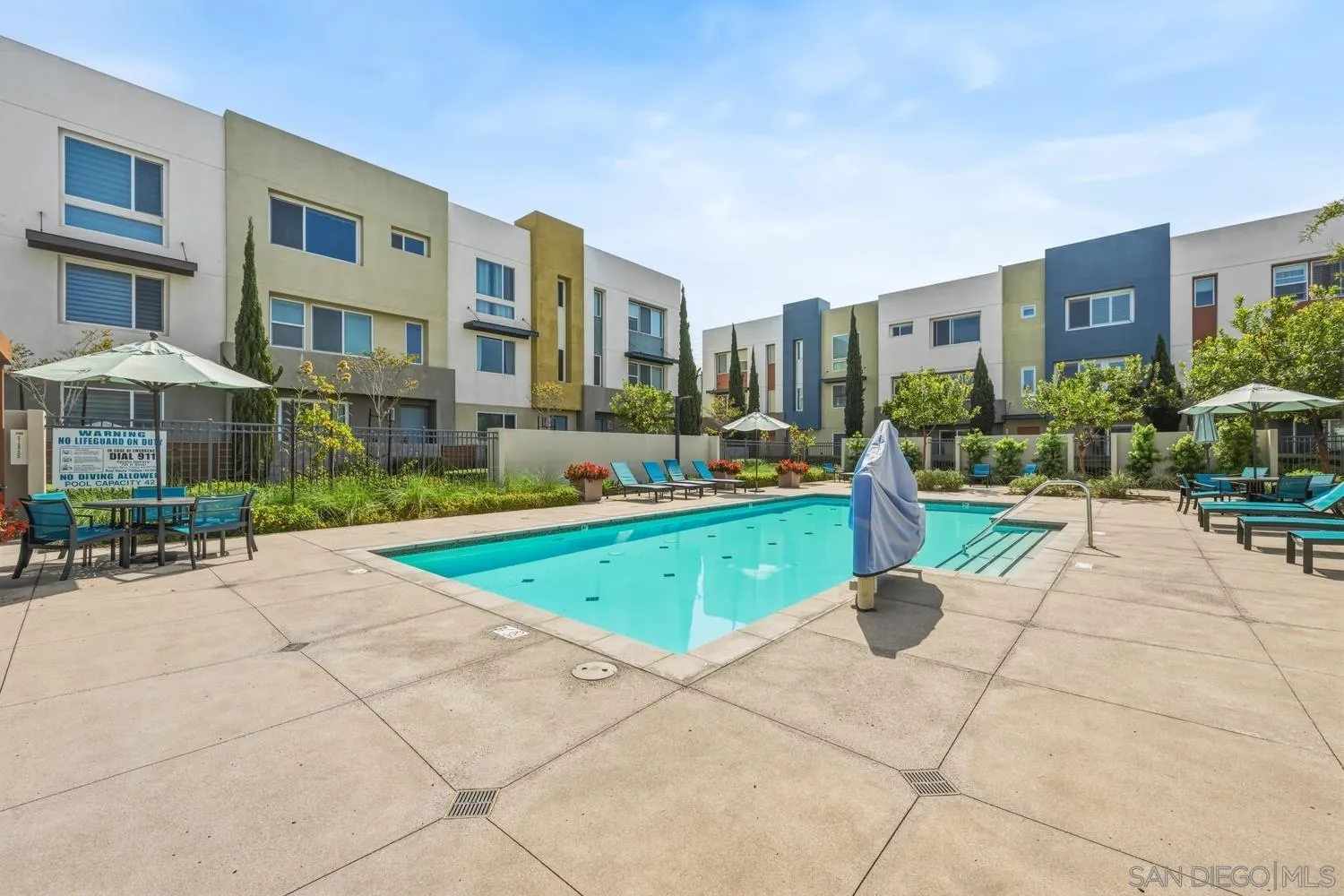 https://cdn.realtyfeed.com/cdn/127/260006640/a4cb40c8879ac7e0bbb2603e5b8cc116.webp