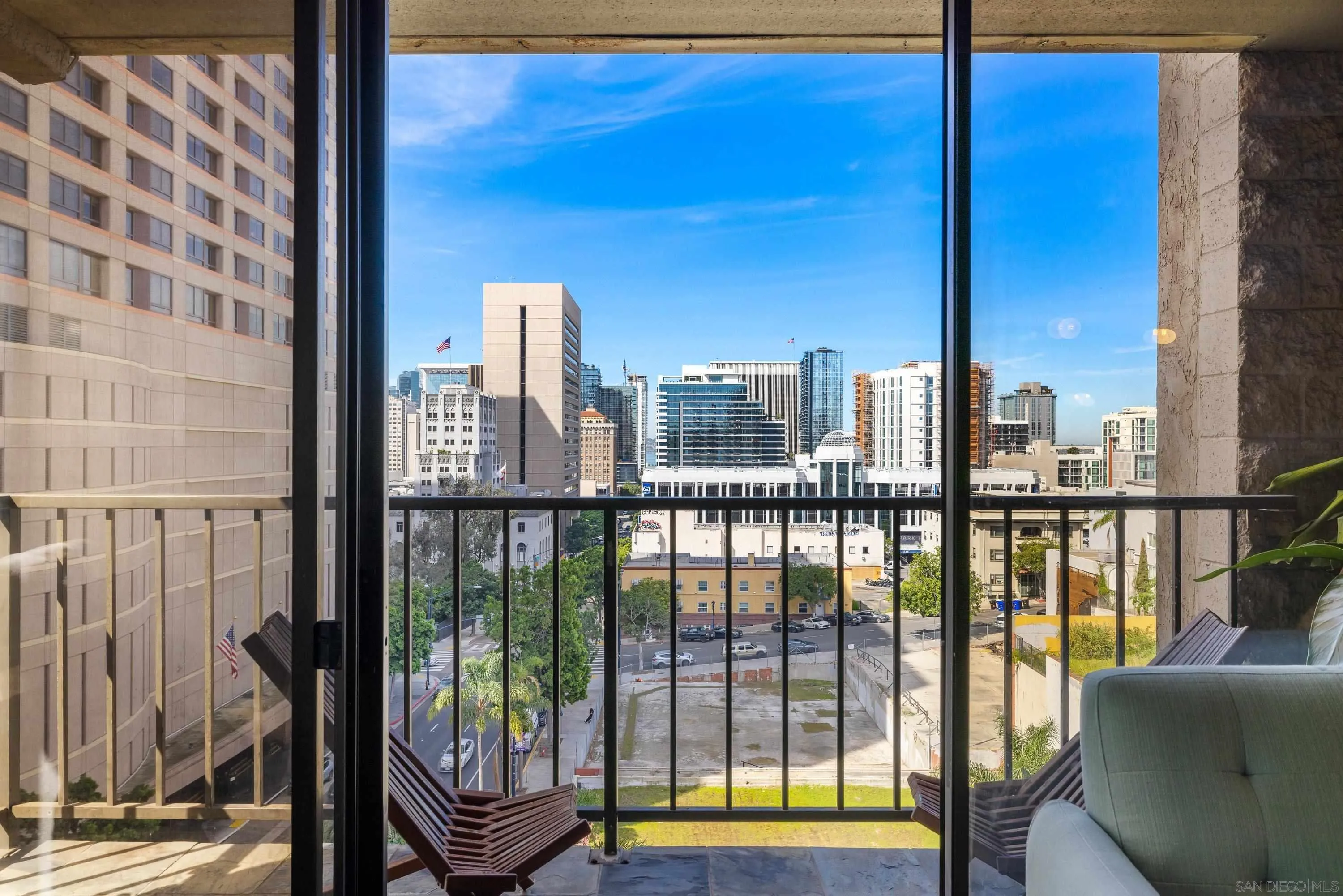 Photo #2: 260006641 Listing: Photo #2