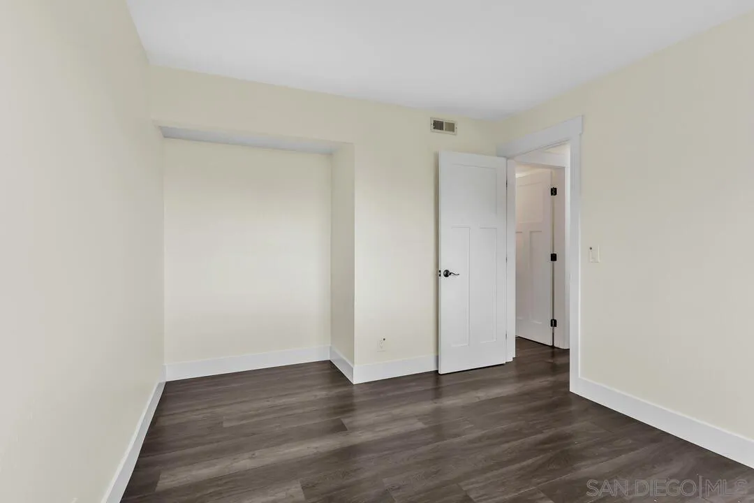 Photo #36: 260006643 Listing: Photo #36