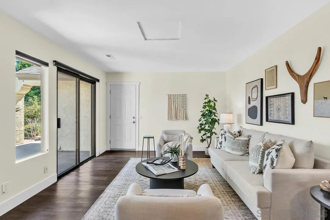 Photo #10: 260006643 Listing: Photo #10